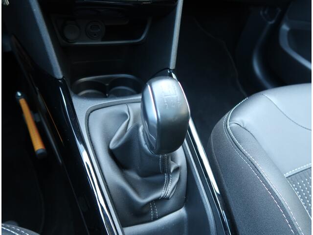 Peugeot 2008 110 Pk Benzine * Luxe Allure * * Trekhaak * Navigatie * Panoramadak * 1/2 Lederen Interieur * Lichtmetalen Velgen * Automatisch Inparkeersysteem * Climate & Cruise Control * Vingerhoets; Vierde Generatie Eersteklas Service !