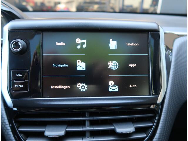 Peugeot 2008 110 Pk Benzine * Luxe Allure * * Trekhaak * Navigatie * Panoramadak * 1/2 Lederen Interieur * Lichtmetalen Velgen * Automatisch Inparkeersysteem * Climate & Cruise Control * Vingerhoets; Vierde Generatie Eersteklas Service !