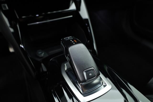 Peugeot 2008 1.2 PureTech GT Pack | Keyless | Carplay | Stoelver. | 18" | Focal Audio