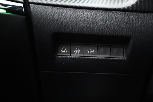 Peugeot 2008 1.2 PureTech GT Pack | Keyless | Carplay | Stoelver. | 18" | Focal Audio