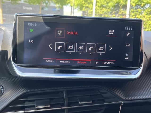 Peugeot 2008 1.2 PureTech Allure // NAVI // CAMERA // TREKHAAK // APPLE CARPLAY / ANDROID AUTO // CRUISE //