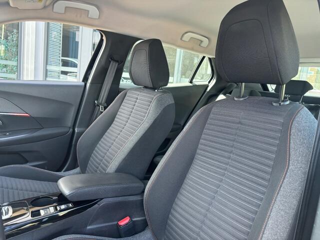 Peugeot 2008 1.2 PT ACTIVE PACK AUTOMAAT AIRCO CRUISECONTROL NAVI PDC