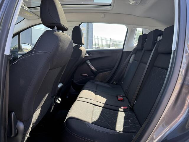 Peugeot 2008 1.2 PureTech Active 2e Eigenaar,Navi,Trekhaak,Pano,Cruise,Clima,N.A.P,110pk,Nieuwe APK bij Aflevering