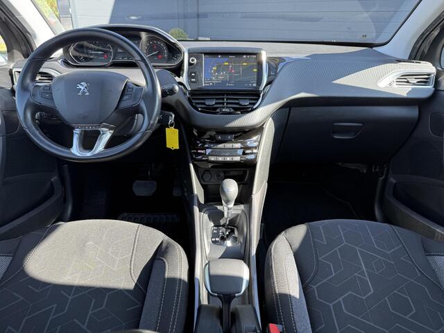 Peugeot 2008 1.2 PureTech Active 2e Eigenaar,Navi,Trekhaak,Pano,Cruise,Clima,N.A.P,110pk,Nieuwe APK bij Aflevering