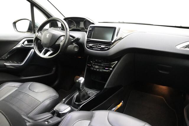 Peugeot 2008 1.2 PureTech Allure 110pk | Navigatie | Panoramadak | Trekhaak | Climate Control | Lichtmetalen Velgen | Cruise Control | Parkeersensoren