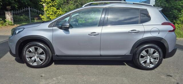 Peugeot 2008 1.2 Pure Tech Allure Navigatie* lichtmetaal*ecc*panorama