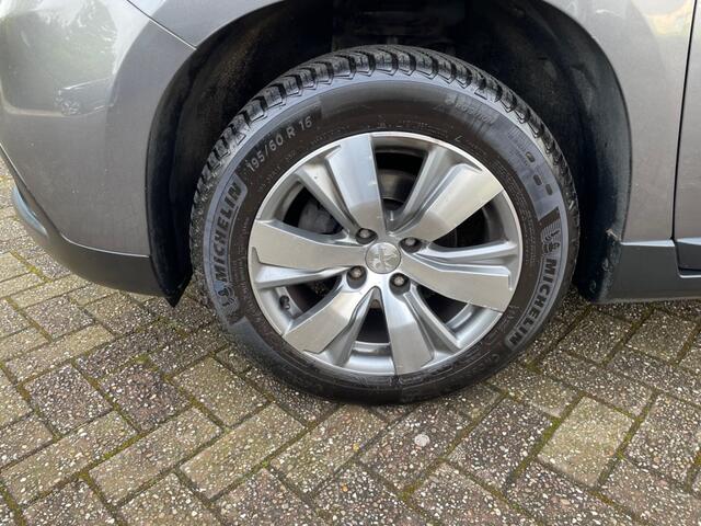 Peugeot 2008 1.2 PureTech Automaat, Navi, Airco, PDC, Cruisecntrl, TOPSTAAT!