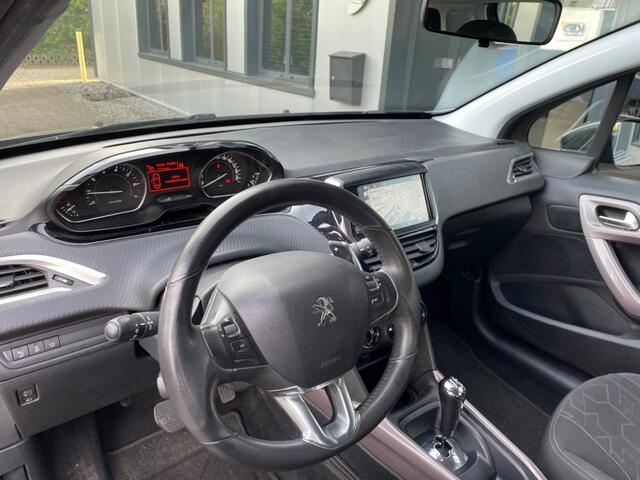 Peugeot 2008 1.2 PureTech Automaat, Navi, Airco, PDC, Cruisecntrl, TOPSTAAT!