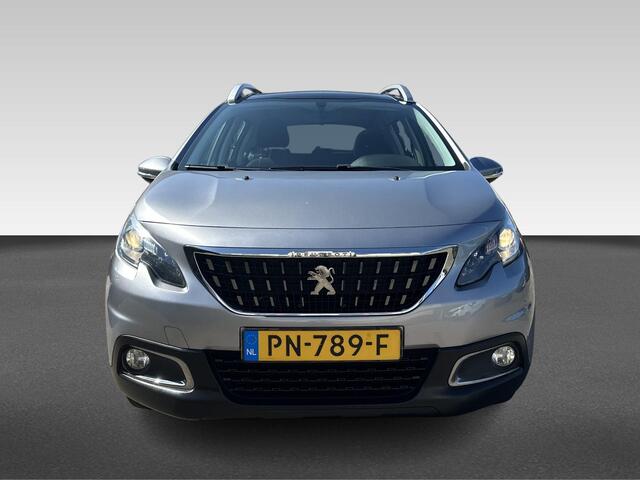 Peugeot 2008 1.2 PureTech Blue Lion | trekhaak | panoramadak