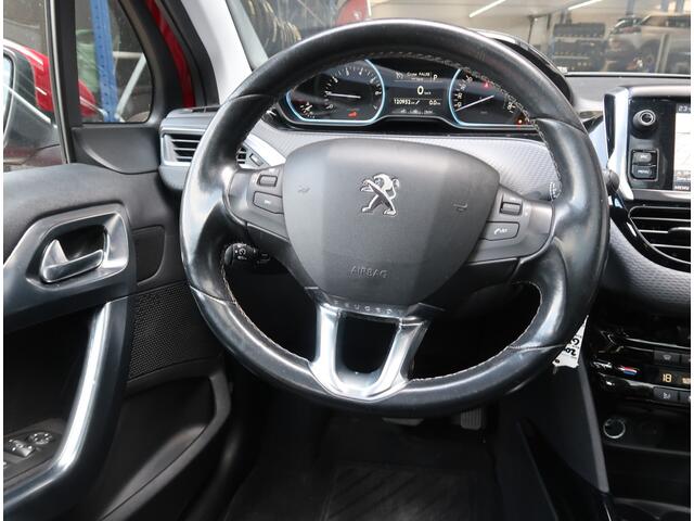 Peugeot 2008 1.2 benzine * AUTOMAAT * 110 Pk Allure * Navigatie * Panoramadak * Achteruitrij Camera * Climate & Cruise Control * 1/2 Lederen Interieur * Vingerhoets: Vierde Generatie Eersteklas Service !