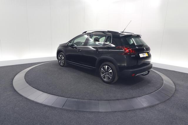 Peugeot 2008 PureTech 110 Allure | Trekhaak | Navigatie | Parkeersensoren | Allseasonbanden