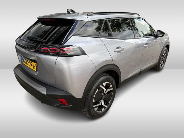 Peugeot 2008 1.2 PureTech 100 Allure | navigatie | cruise control | lichtmetalen wielen |