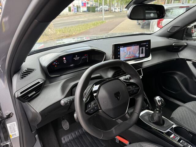 Peugeot 2008 1.2 PureTech 100 Allure | navigatie | cruise control | lichtmetalen wielen |