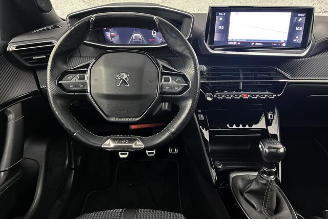 Peugeot 2008 1.2 PureTech GT-Line | Elektrisch panoramadak | Adaptief cruise control | Half leder | LED