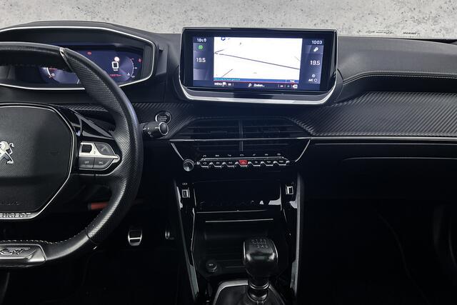 Peugeot 2008 1.2 PureTech GT-Line | Elektrisch panoramadak | Adaptief cruise control | Half leder | LED