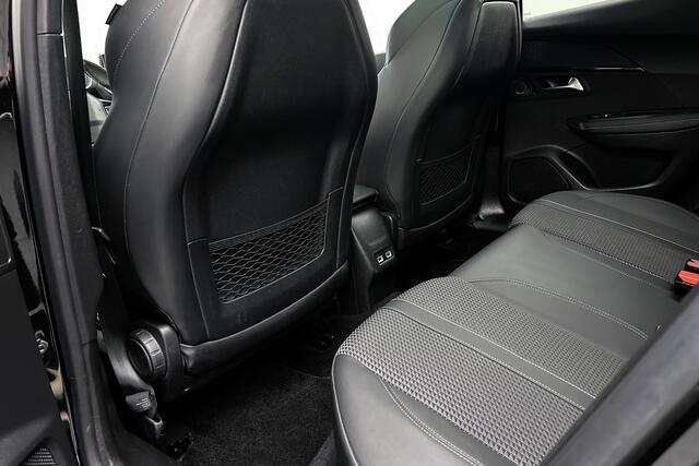 Peugeot 2008 1.2 PureTech GT-Line | Elektrisch panoramadak | Adaptief cruise control | Half leder | LED