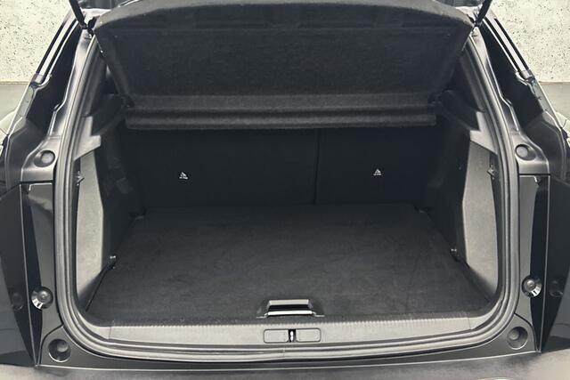 Peugeot 2008 1.2 PureTech GT-Line | Elektrisch panoramadak | Adaptief cruise control | Half leder | LED