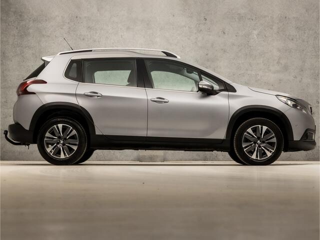 Peugeot 2008 1.2 PureTech Sport Automaat (APPLE CARPLAY, NAVIGATIE, CAMERA, CLIMATE, LEDER, SPORTSTOELEN, PARKEERSENSOREN, CRUISE, LM VELGEN, NIEUWSTAAT)