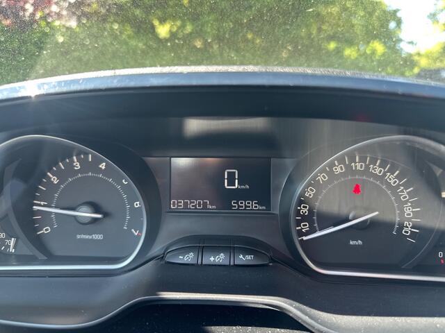 Peugeot 2008 1.2 PT, 1e Eig! Riem verv! Lm Velgen! VERWACHT!