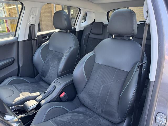 Peugeot 2008 1.2 PureTech Allure Navi Camera Panodak Carplay