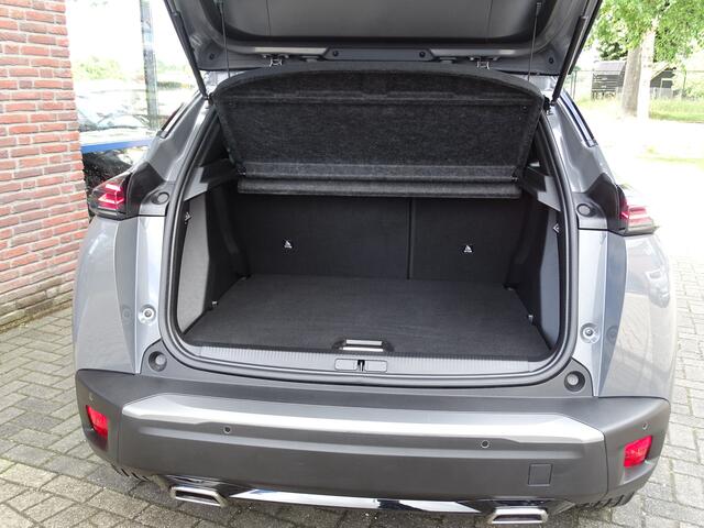 Peugeot 2008 1.2 Hybrid 136 GT
