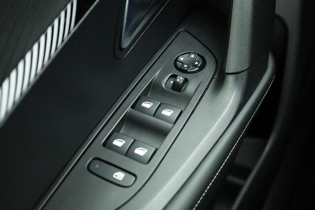 Peugeot 2008 1.2 PureTech 130 Allure | Navi | Camera | Apple CarPlay | Clima | LED |