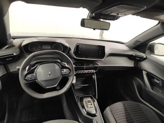 Peugeot 2008 1.2 130pk Aut-8 PureTech Active Pack Navi Cruise Control Airco PDC VA+ Camera
