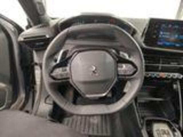 Peugeot 2008 1.2 130pk Aut-8 PureTech Active Pack Navi Cruise Control Airco PDC VA+ Camera