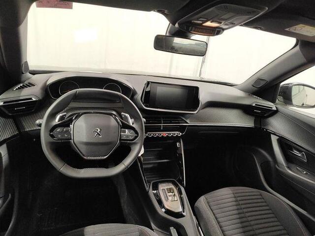 Peugeot 2008 1.2 130pk Aut-8 PureTech Active Pack Navi Cruise Control Airco PDC VA+ Camera