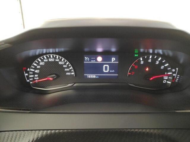 Peugeot 2008 1.2 130pk Aut-8 PureTech Active Pack Navi Cruise Control Airco PDC VA+ Camera