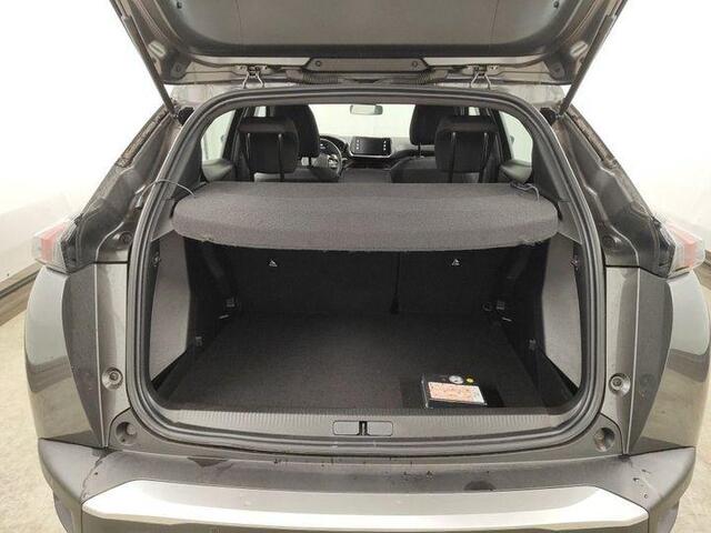 Peugeot 2008 1.2 130pk Aut-8 PureTech Active Pack Navi Cruise Control Airco PDC VA+ Camera