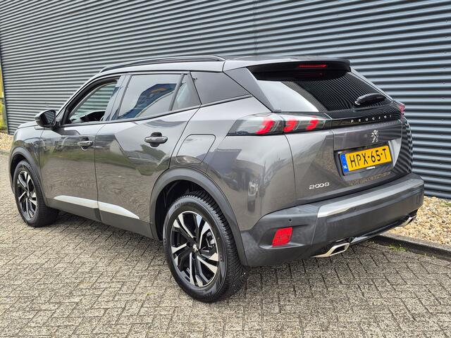 Peugeot 2008 1.2 PureTech Allure 130 PK | Automaat | Camera | 3-D Dashboard | Navigatie | Climate Control | Draadloze Telefoonlader | | Mooie Lage Kilometerstand !!