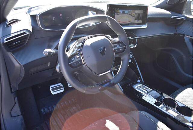 Peugeot 2008 1.2 PureTech 130 GT Automaat Electr Stoel met massage/Alcantara/Navi/Stoel verwarming.