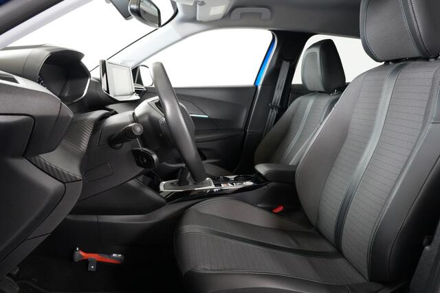 Peugeot 2008 1.2 PureTech Allure Pack | Trekhaak | Navi | Camera | Cruise | LED | Keyless |