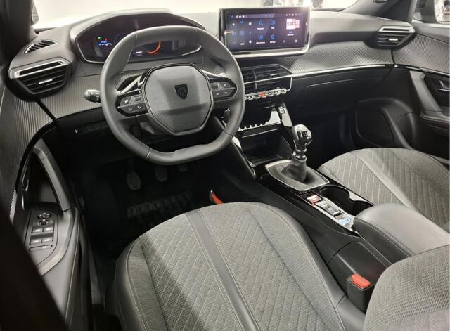 Peugeot 2008 1.2 PureTech 100 Allure Camera / Navigatie / Lm velgen