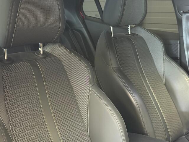 Peugeot 2008 1.2 GT Line Navi Clima 360Cam 18inch 3d Cockpit Lane Ass