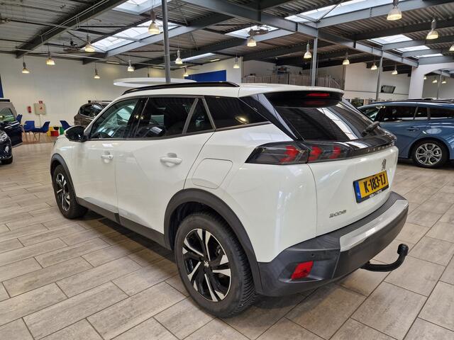 Peugeot 2008 1.2 PureTech Allure Pack | Trekhaak | Camera | Half leer | LED | Navi | Clima | Cruise | Apple Carplay | 4 seizoenen banden