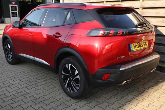 Peugeot 2008 1.2 PureTech Allure / Clima / Navi / Cruise