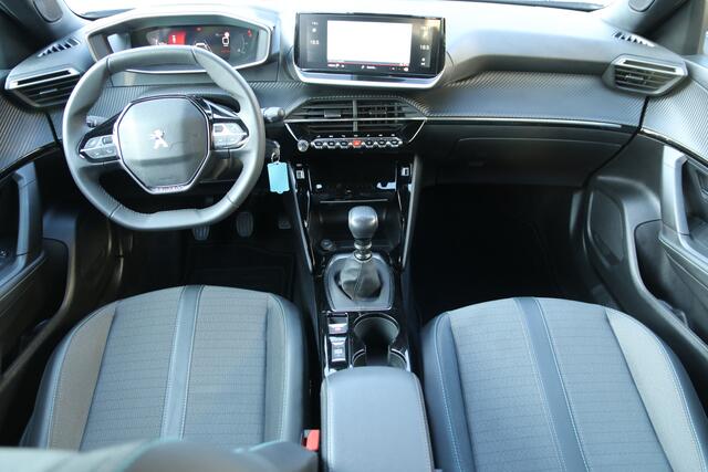 Peugeot 2008 1.2 PureTech 100 Allure Navi / Climate / Cruise