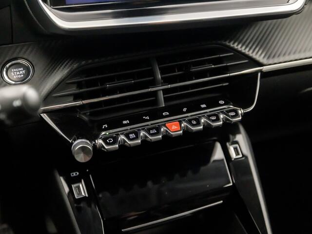Peugeot 2008 1.2 PureTech Sport (VIRTUAL COCKPIT, APPLE CARPLAY, GROOT NAVI, LEDER, 360 CAMERA, SPORTSTOELEN, LED KOPLAMPEN, GETINT GLAS, LANE ASSIST, DAB+, NIEUWSTAAT)