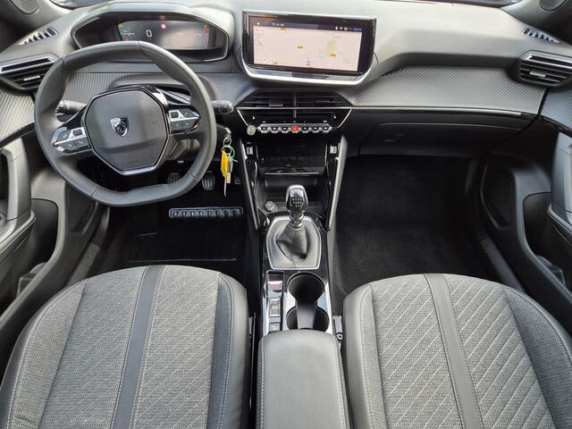 Peugeot 2008 1.2 100pk Allure / Stoelverwarming / Apple Carplay Android Auto / Rondomzicht camera / cruise control / Navigatie /