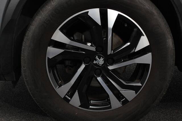 Peugeot 2008 1.2 PureTech 130pk Allure | DEMO ! | | Navigatie | Apple Carplay/Android Auto | Parkeersensor achter | Achteruitrijcamera | Cruise Control | Climate Control | Ledverlichting | Getinte ramen