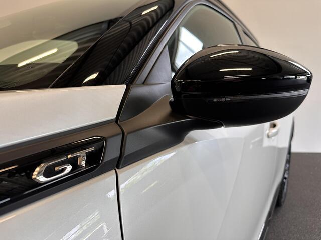 Peugeot 2008 1.2 PureTech 130 GT Black Style Airco ECC Navi Carplay Cruise Control PDC VA + Camera Full LED 17" LM Velgen