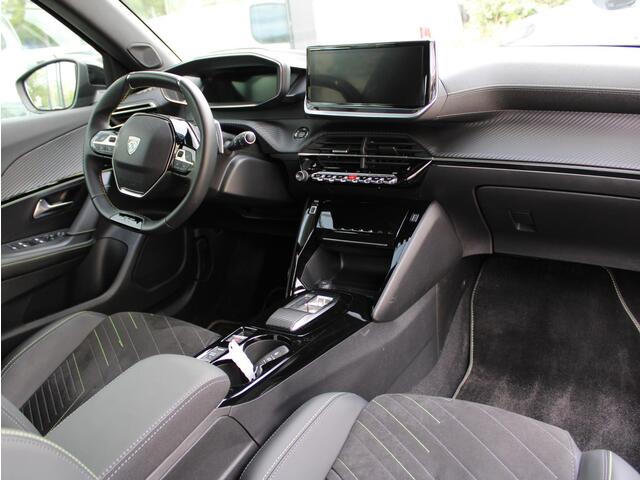 Peugeot 2008 1.2 PureTech 130 GT | Navi / Camera / Alcantara