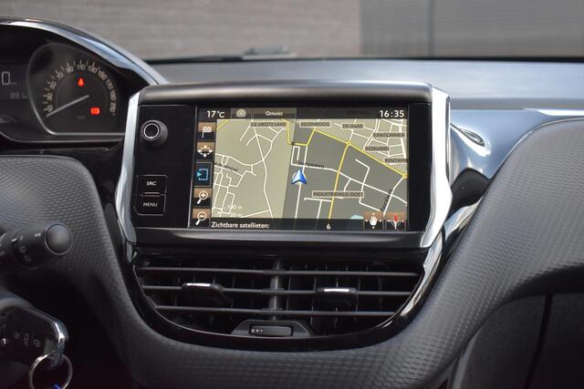Peugeot 2008 1.2 PureTech Active | Navi | Trekhaak | Incl. garantie