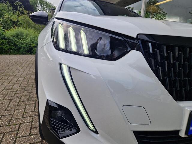 Peugeot 2008 1.2T Automaat 130pk GT Pack | Schuif kantel Dak | Navigatie | Climate & Adaptive Cruise Control | Achteruitrijd Camera / Dodehoek Sensoren |