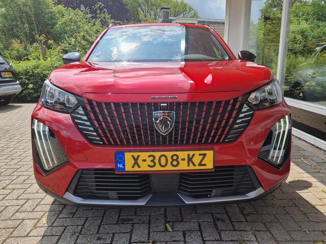 Peugeot 2008 1.2T Automaat 130pk Allure | Trekhaak | Climate & Adaptive Cruise Control | Stoelverwarming | Navigatie |
