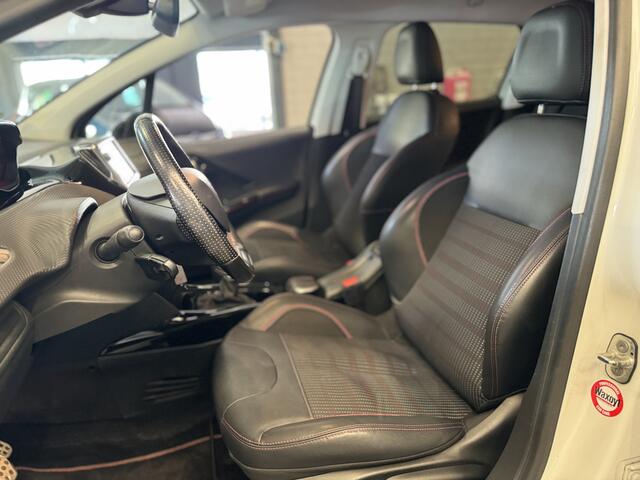 Peugeot 2008 1.2 PureTech GT-Line Blue Lease Executive