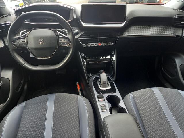 Peugeot 2008 1.2 PureTech Allure 130pk, Luxe uitvoering met o.a. Trekhaak!
