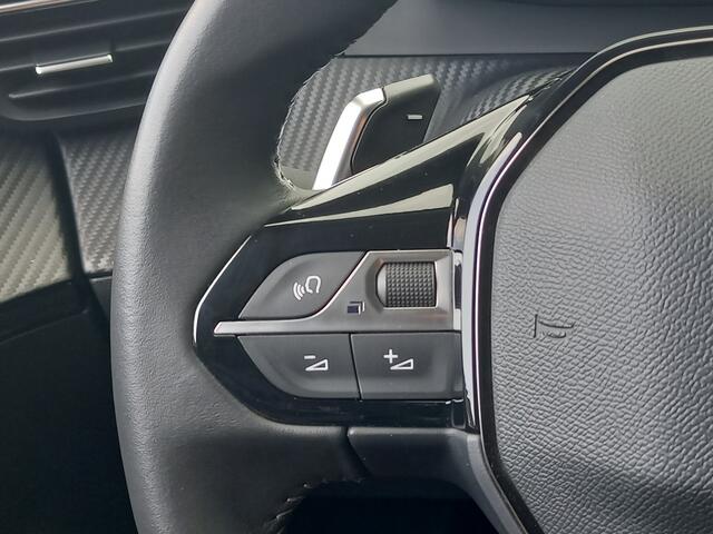 Peugeot 2008 1.2 PureTech Allure Pack Automaat en Luxe uitvoering!